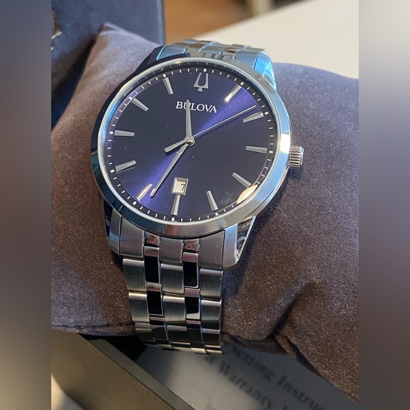 Bulova Men's Silver Tone Metal Watch - Picture 10 of 10